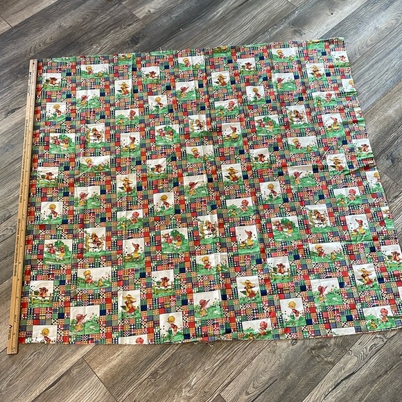 Vintage Holly Hobbie Cotton Fabric - Picture 2 of 9